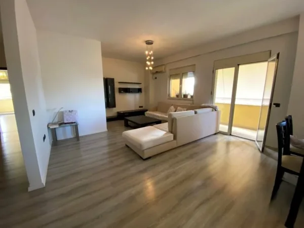 Tirane, shitet apartament 2+1 Kati 4, 130 m² 230.000 € (Don Bosko)
