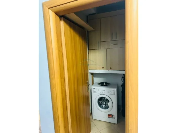 Qera, Apartament 2+1+2, Unaza e Re, Tiranë.