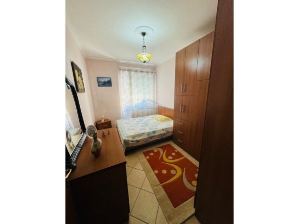 Qera, Apartament 2+1+2, Unaza e Re, Tiranë.