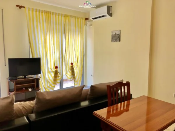 Tirane, jepet me qera apartament 1+1 Kati 3, 70 m² 550 € (Rruga Mine Peza)
