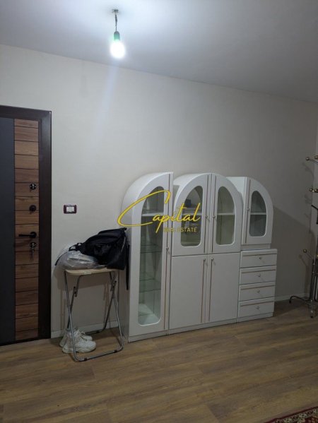 Tirane, jepet me qera apartament 2+1 Kati 2, 70 m² 500 € (XHAMLLIKU)