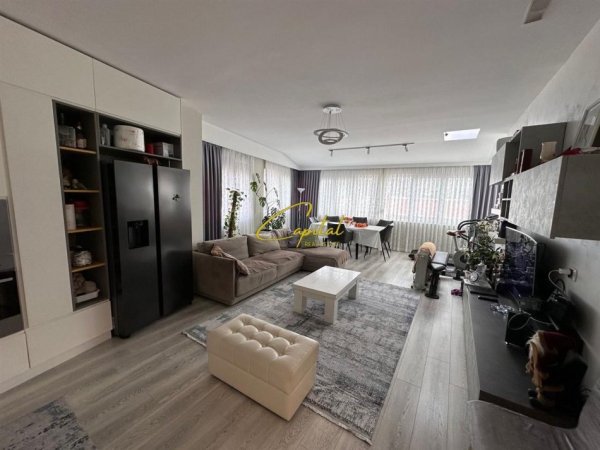 Tirane, shitet apartament 3+1 Kati 5, 170 m² 220.000 € (FRESKU)