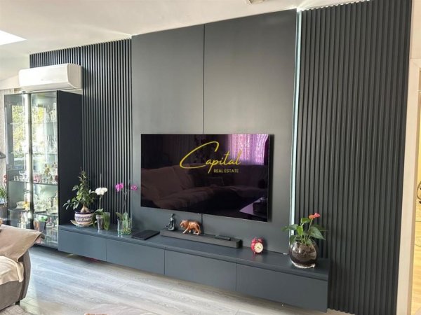 Tirane, shitet apartament 3+1 Kati 5, 170 m² 220.000 € (FRESKU)