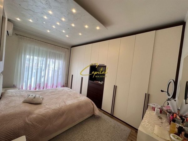 Tirane, shitet apartament 3+1 Kati 5, 170 m² 220.000 € (FRESKU)