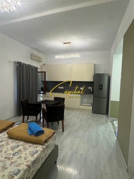 Tirane, jepet me qera garsonier 1+1 Kati 1, 40 m² 500 € (BULEVARDI ZOGU I)