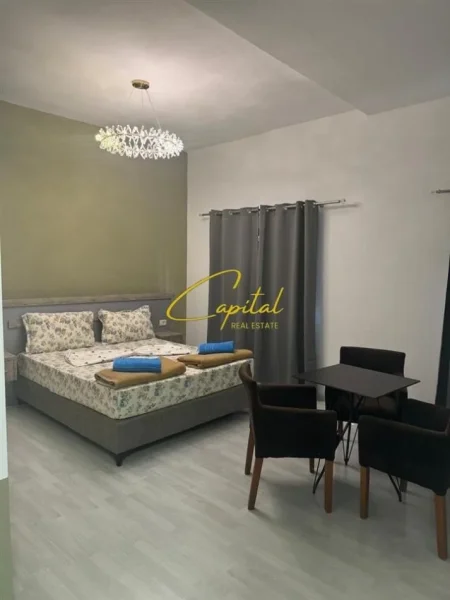 Tirane, jepet me qera garsonier 1+1 Kati 1, 40 m² 500 € (BULEVARDI ZOGU I)