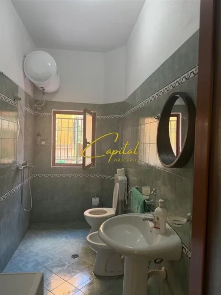 Tirane, jepet me qera garsonier 1+1 Kati 1, 40 m² 500 € (BULEVARDI ZOGU I)