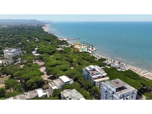 Qerret, shitet toke , 3.000 m² 3.000.000 € (Kavaje, Qerret)