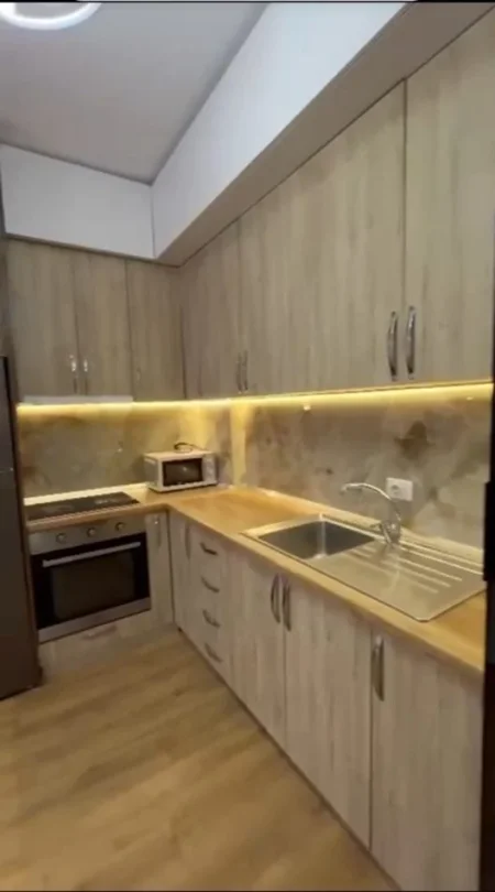 Shitet Apartament 2+1+2 ne Astir, pranë Bar Oslo,  155.000 €uro