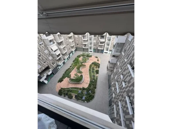 Tirane, jepet me qera apartament 2+1+Ballkon Kati 4, 75 m² 850 € (Zogu i Zi, Foleja e Gjelbër)