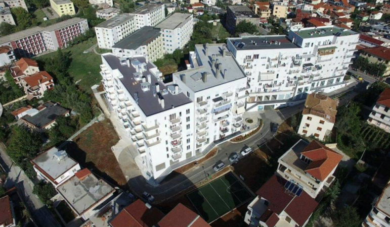 Tirane, shitet nga Pronari, pa-komision apartament duplex Dublex Kati 0, 39 m² 75.000 € (Qyteti Studenti)