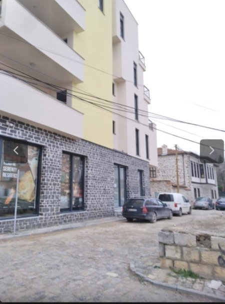 Korce, shes apartament 1+1 Kati 3, (Rruga Jovan Çiço Kosturi)