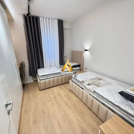 Tirane, jepet me qera apartament 2+1+2,  Kati 3, 108 m² 1.000 € Liqeni i Thate, Tirane