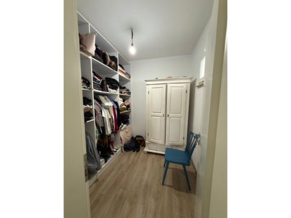 Shitet, Vile 2-Kateshe, Preze, Tirane. 280,000 €