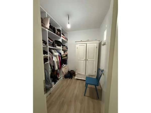 Shitet, Vile 2-Kateshe, Preze, Tirane. 280,000 €