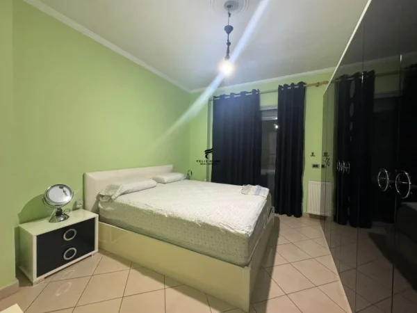 Tirane, jepet me qera apartament 2+1 Kati 3, 100 m² (YZBERISHT)
