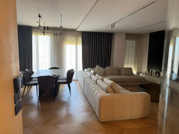 Tirane, shes apartament 3+1+Aneks+Ballkon Kati 3, 194 m² 600.000 € (Rezidenca Sona)