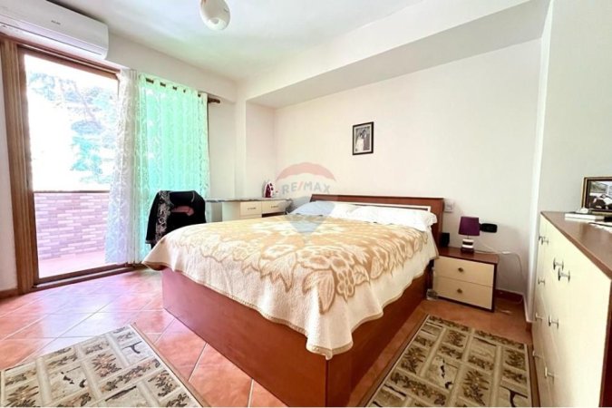 Vlore, shitet 5+1+Ballkon , 210 m² 225.000 € (Lagjja Lirimi, Rruga e Re, Vlorë)
