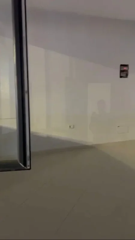 Tirane, jepet me qera zyre Kati 1, 160 m² 2.000 € (ASTIR)