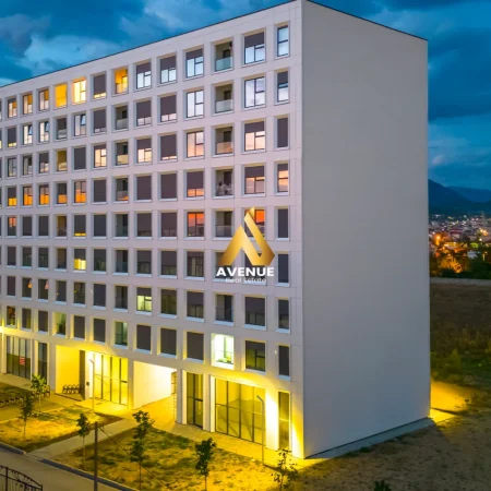 Tirane, jepet me qera apartament 1+1+Ballkon Kati 8, 65 m² 450 € (FILIP JANO)