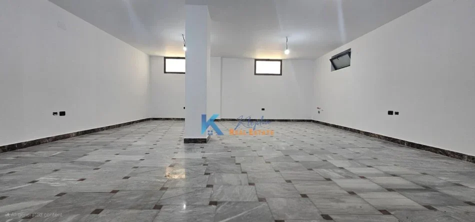 Tirane, jap me qera ambjent biznesi Kati -1, 200 m² 3.100 € (Bllok, prane farmaci Blloku)