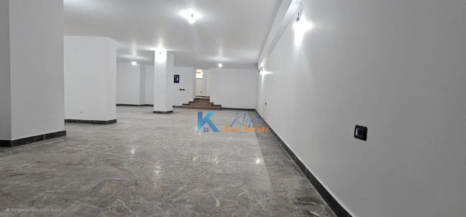 Tirane, jap me qera ambjent biznesi Kati -1, 200 m² 3.100 € (Bllok, prane farmaci Blloku)