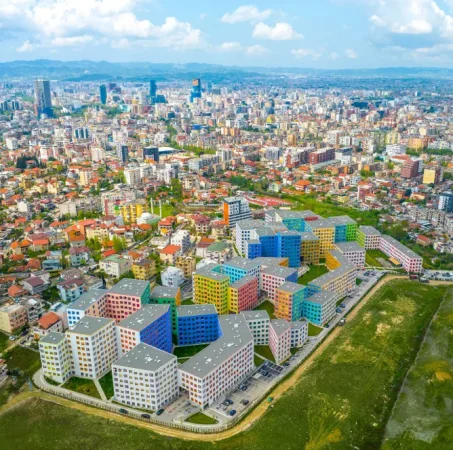 Tirane, shes apartament 2+1+Ballkon Kati 5, 108 m² 173.000 € (Rezidenca Mangalem 21)