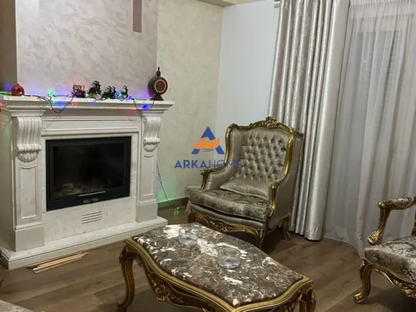 Tirane, jepet me qera 3 Katshe Kati 3, 1.000 m² 8.000 € 