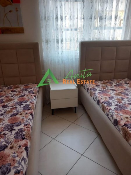 Tirane, jepet me qera apartament 2+1+Ballkon Kati 5, 80 m² 60.000 Leke (Rruga e Kavajes)