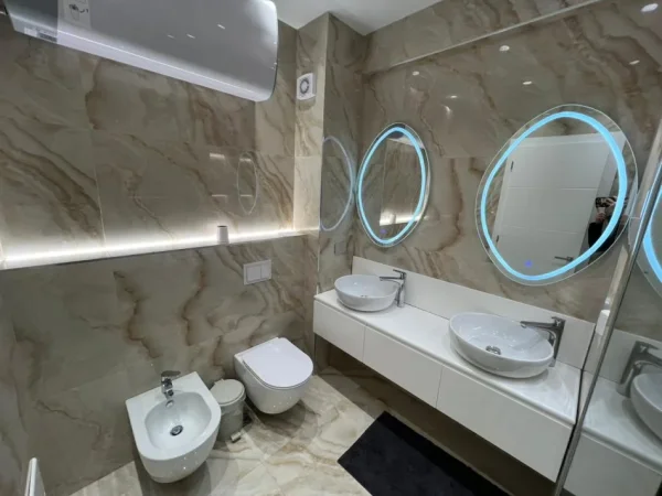 Tirane, jepet me qera apartament 2+1+Ballkon Kati 3, 110 m² 1.000 € (Liqeni i Thate)