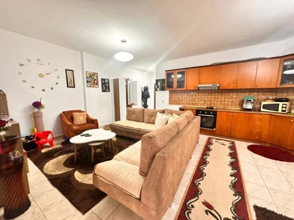 Tirane, shitet apartament 2+1 Kati 10, 91 m² 160.000 € (Don Bosko)