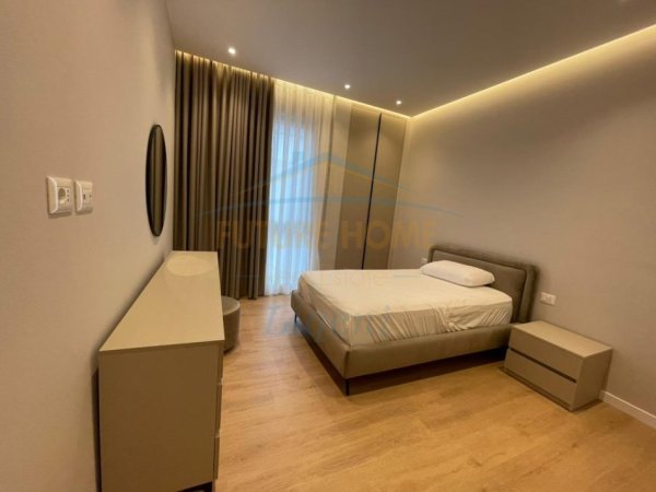 Tirane, jepet me qera apartament 3+1+Aneks+Ballkon Kati 1, 155 m² 2.100 € (Kompleksi Green Valley)