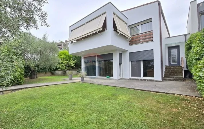 Tirane, jepet me qera Vile 2 Katshe Kati 2, 426 m² 2.500 € (Teg)