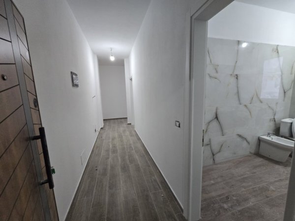 Tirane, shitet apartament 1+1 , 81 m² 121.000 € (Bulevardi i ri)