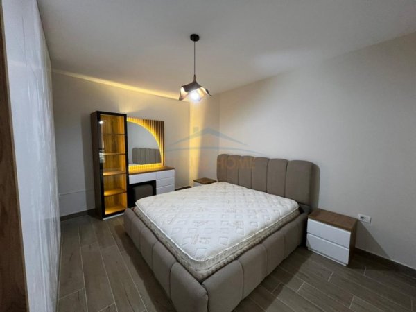 Tirane, jepet me qera apartament 1+1 , 61 m² 500 € 