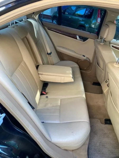 Tirane, shes makine Benz C class Nafte, automatik Kondicioner 200.000 km 5.500 €