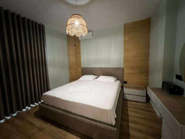 Vlore, jepet me qera apartament 1+1+Aneks+Ballkon Kati 4, 72 m² 420 € (Bulevardi Ismail Qemali, Prane Conad)