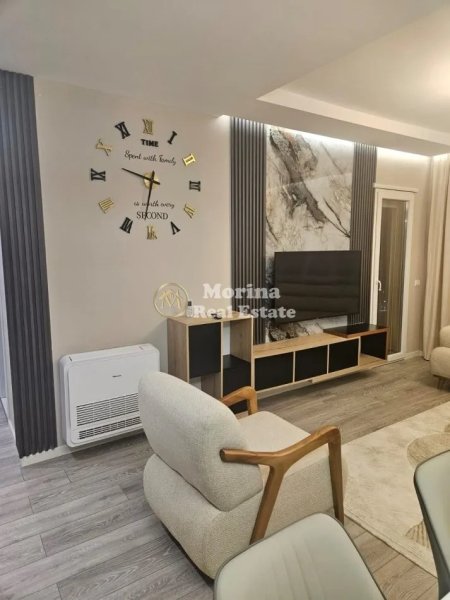 Tirane, jepet me qera apartament 2+1 Kati 6, 91 m² 700 € (Sheshi Shqiponja)