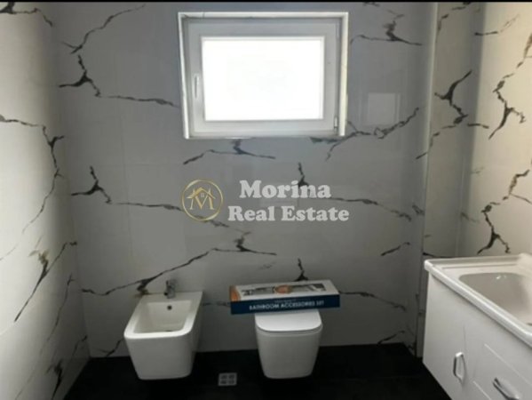 Tirane, jepet me qera Vile 3+1 Kati 2, 120 m² 700 € (Selite)