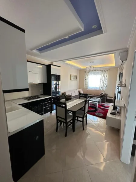 Vlore, jepet me qera apartament 2+1+Ballkon Kati 5, 100 m² 400 € (Rruga Kosova, Prane Portit)
