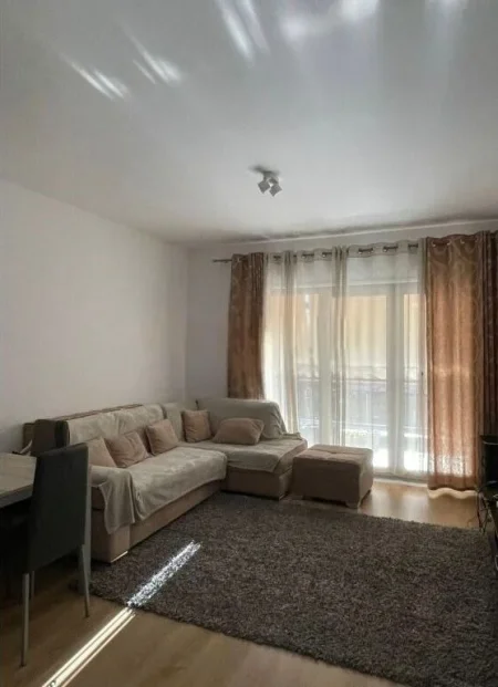 Tirane, jepet me qera apartament 1+1+Aneks+Ballkon Kati 2, 70 m² 750 € (delijorgji)