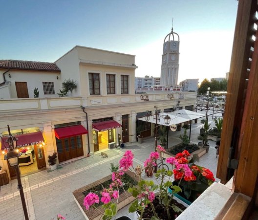 Vlore, jepet me qera apartament 1+1 Kati 3, 60 m² 280 € (Rruga Perlat Rexhepi, Tek Qyteti i Vjeter)