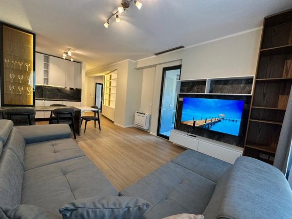 Vlore - Lungomare, shes apartament 2+1+Ballkon Kati 6, 100 m² 229.000 € (Lungomare, Tek Akademia Marines)