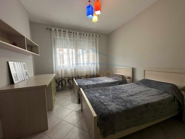 Tirane, jepet me qera apartament 1+1 Kati 2, 64 m² 550 € 