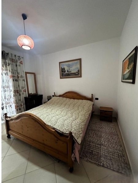 Tirane, jepet me qera apartament 2+1 Kati 8, 100 m² 700 € (pazari i ri)