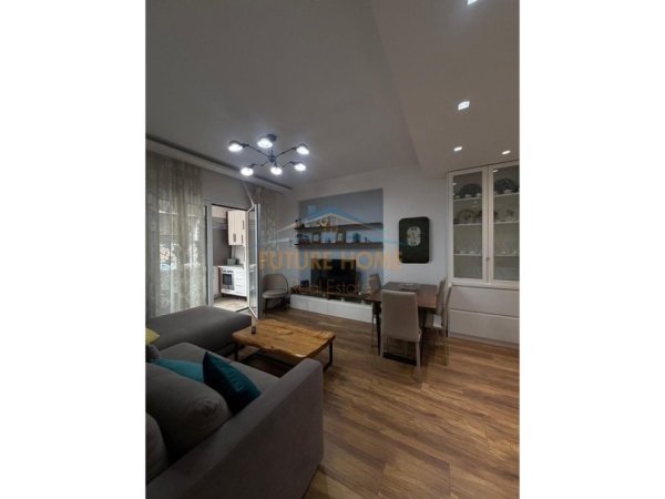 Tirane, shitet apartament 2+1 Kati 5, 92 m² 192.000 € 