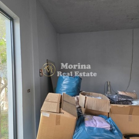 Tirane, jepet me qera ambjent biznesi Kati 0, 70 m² 400 € (Fusha e Aviacionit)