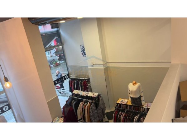 Tirane, shitet ambjent biznesi Kati 0, 69 m² 130.000 € 