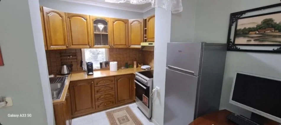 Tirane, jepet me qera apartament 1+1 Kati 2, 60 m² 350 € (mullet)