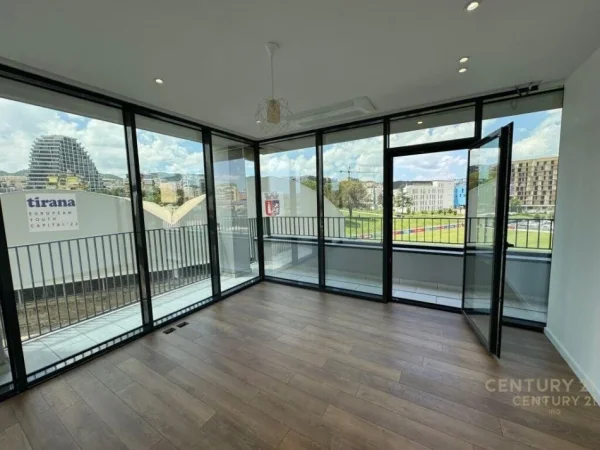 Tirane, jepet me qera zyre Kati 3, 130 m² 1.600 € (Rruga e Kosovareve)
